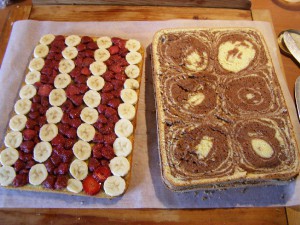 Mramorový korpus, banány s jahodama